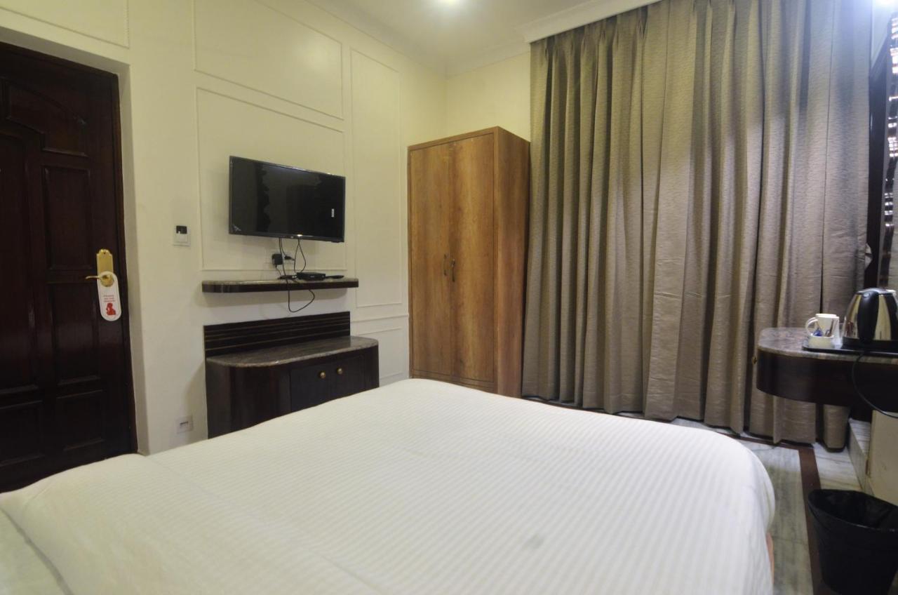 Hotel Rio Benaras Varanasi Exterior foto