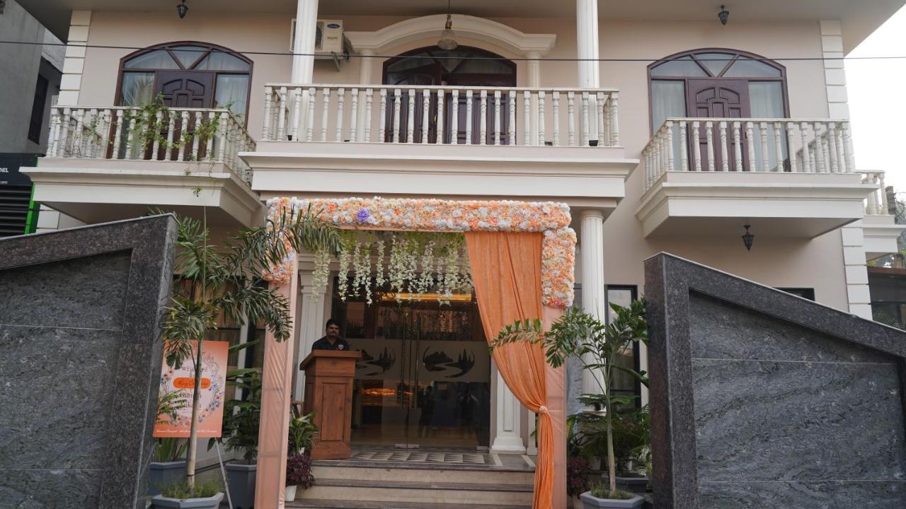 Hotel Rio Benaras Varanasi Exterior foto