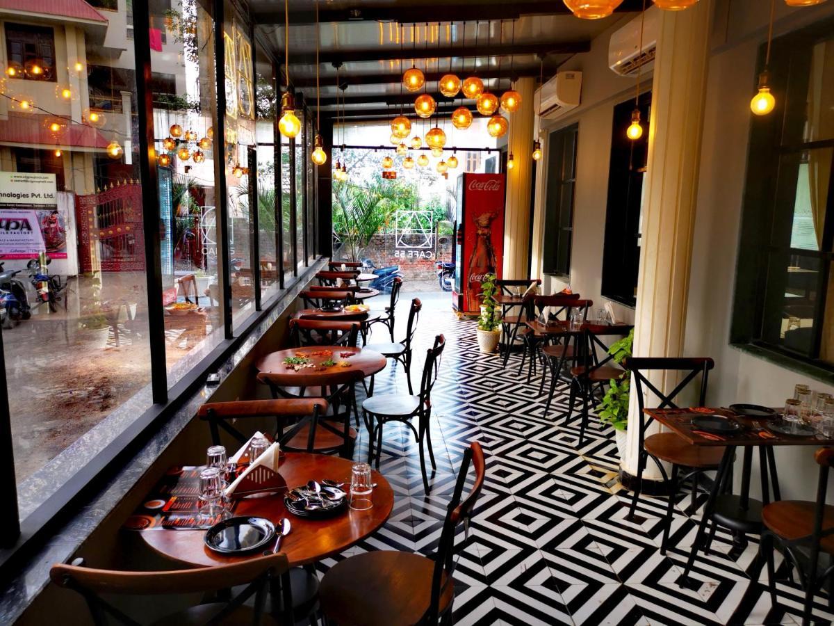 Hotel Rio Benaras Varanasi Exterior foto
